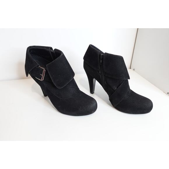 Shoe Boots/ 4" heel Black Buckle Velvety Fabric Womens Size 9 - Picture 8 of 9